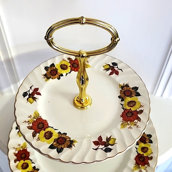 2-Tiered Serving Tray - staffordshire H.Aynsley & Co. Ltd England. Great find - Picture 3 of 7